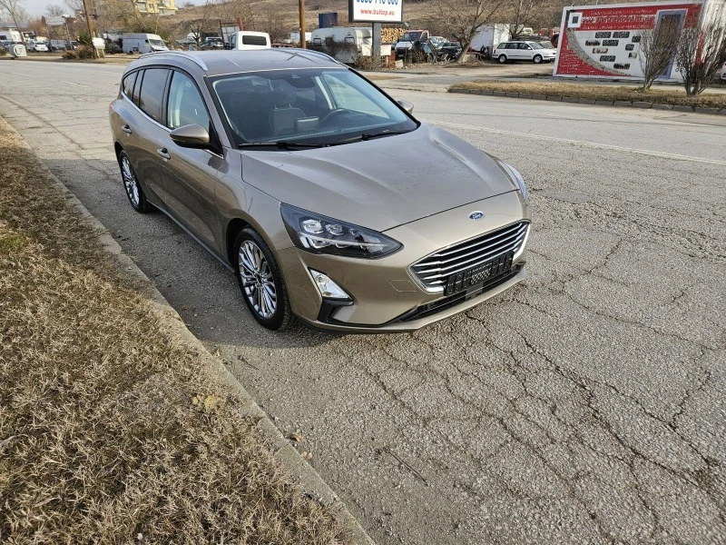 Ford Focus 1.0i automat Titanium, снимка 1 - Автомобили и джипове - 47930791