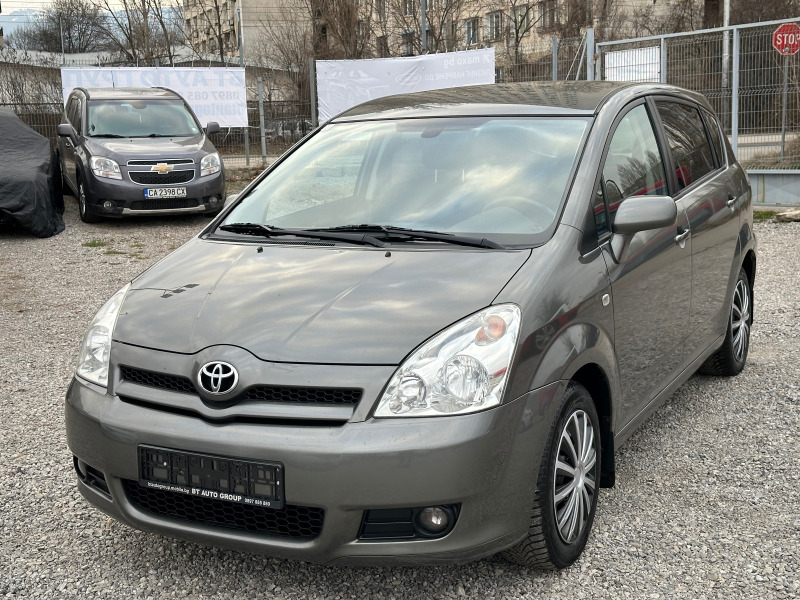 Toyota Corolla verso 1.6 VVT-i **БЕНЗИН**, снимка 2 - Автомобили и джипове - 44391686