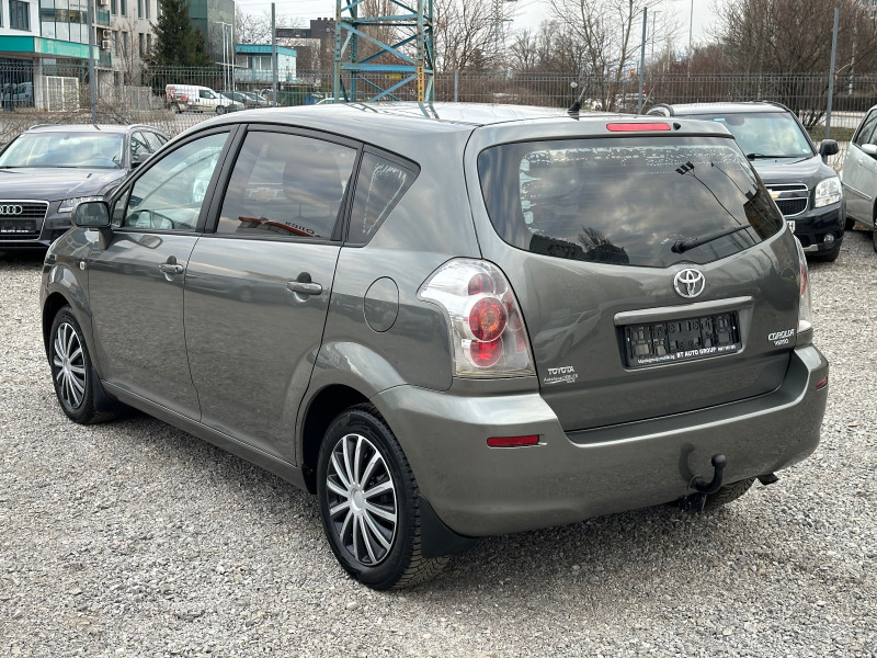 Toyota Corolla verso 1.6 VVT-i **БЕНЗИН**, снимка 5 - Автомобили и джипове - 44391686