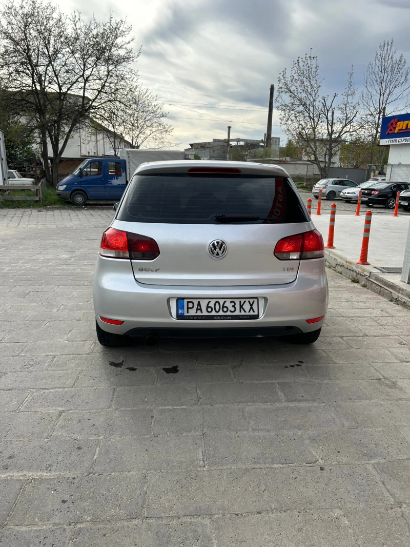 VW Golf, снимка 5 - Автомобили и джипове - 47260299