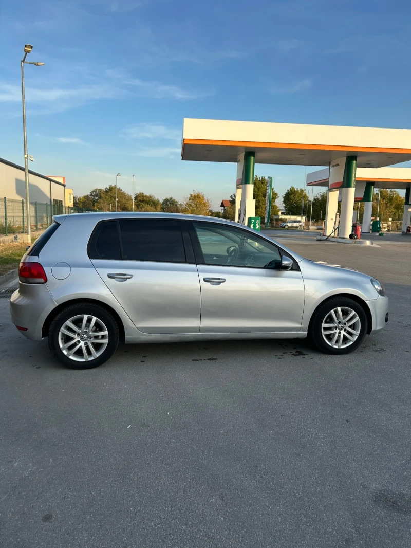 VW Golf, снимка 6 - Автомобили и джипове - 47260299