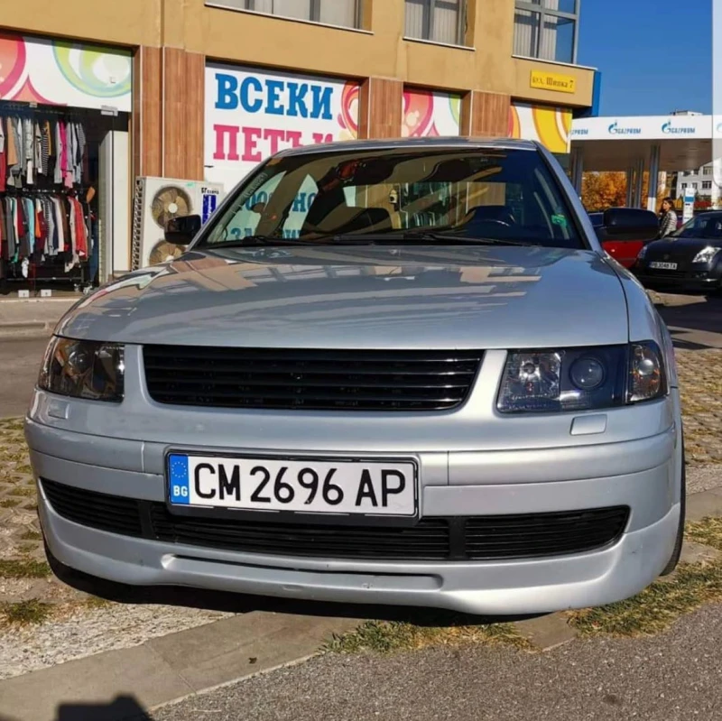 VW Passat, снимка 9 - Автомобили и джипове - 49519246