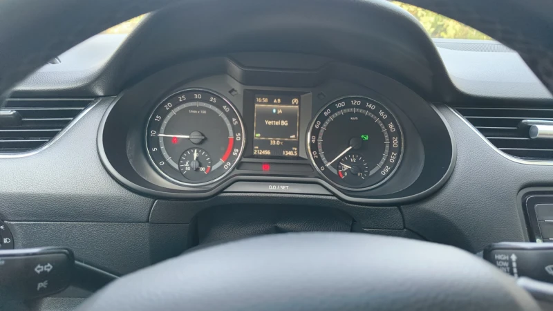 Skoda Octavia Scout, снимка 9 - Автомобили и джипове - 52192013