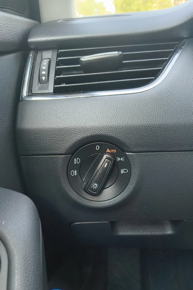 Skoda Octavia Scout, снимка 8 - Автомобили и джипове - 52192013