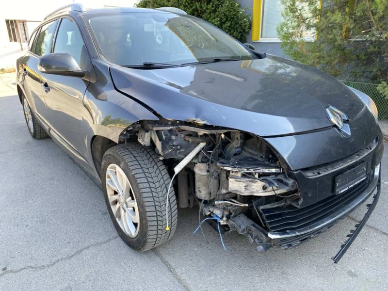 Renault Megane 1.5dci EDC, снимка 2 - Автомобили и джипове - 52081726