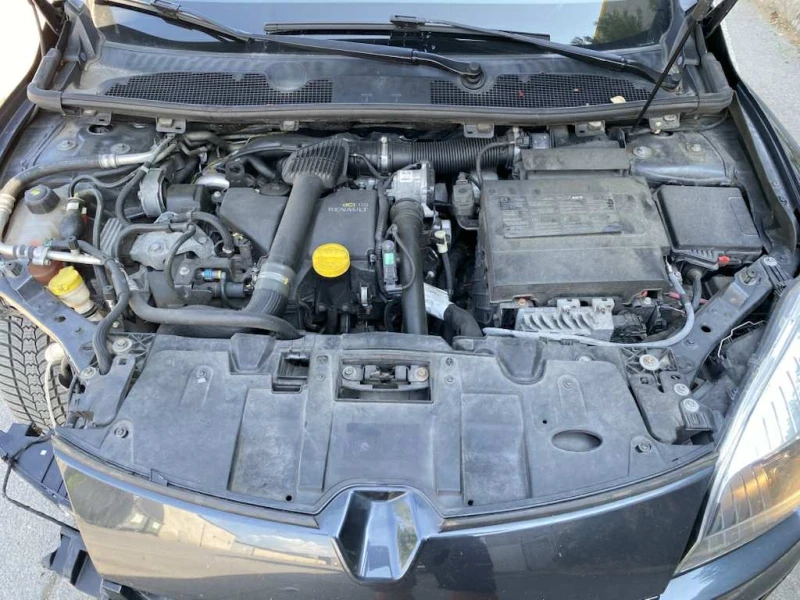 Renault Megane 1.5dci EDC, снимка 9 - Автомобили и джипове - 52081726