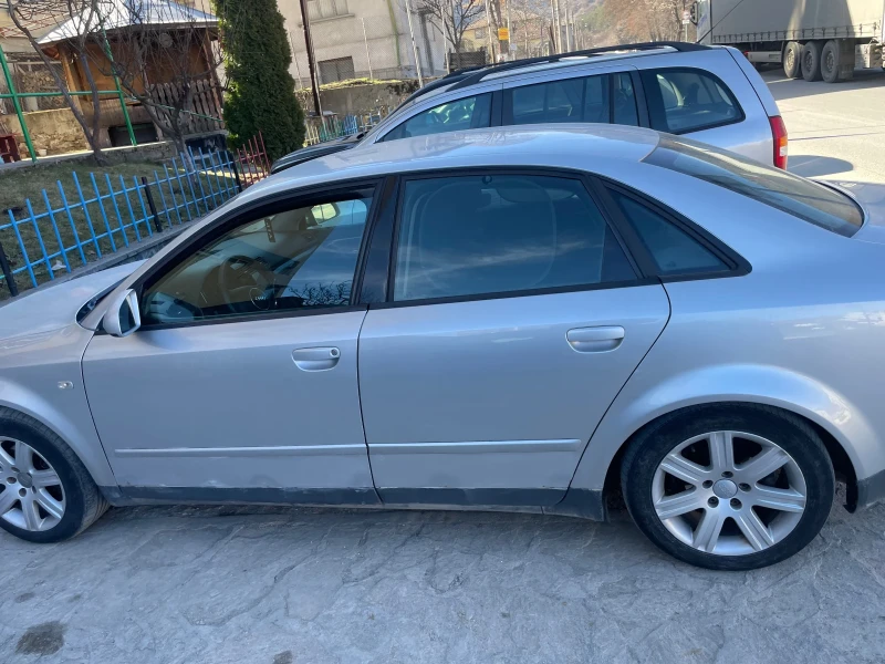 Audi A4, снимка 2 - Автомобили и джипове - 52541165