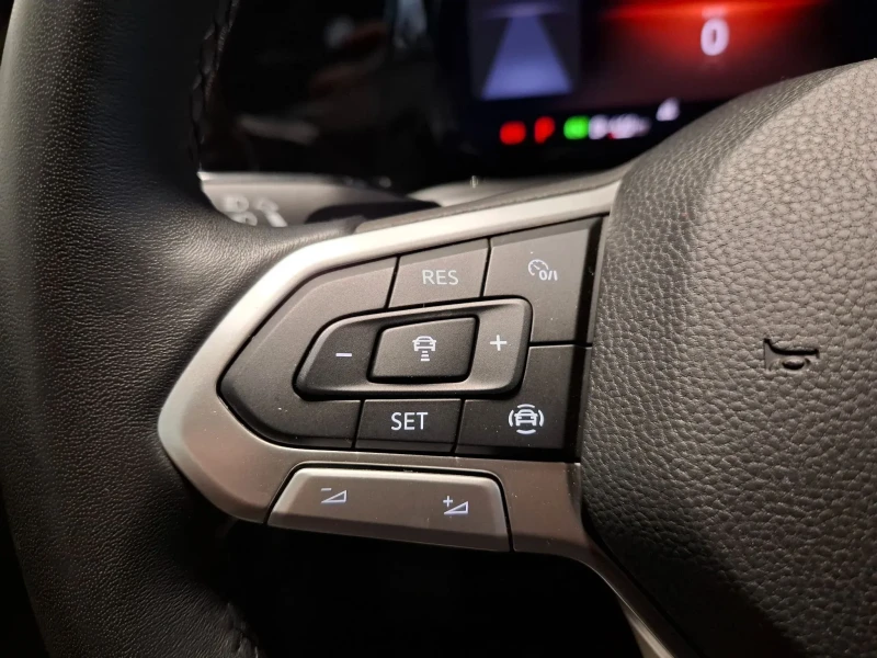 VW Golf 1.5 CNG, снимка 9 - Автомобили и джипове - 52221336