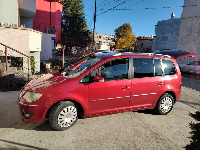 VW Touran, снимка 2 - Автомобили и джипове - 52413706