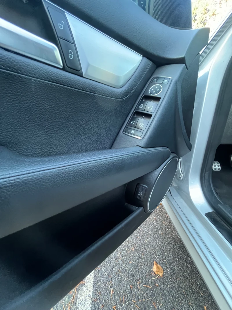 Mercedes-Benz C 250, снимка 8 - Автомобили и джипове - 52549916