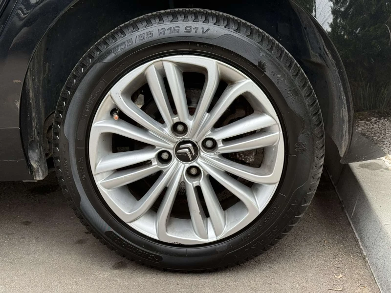 Citroen C4 1.2 THP, снимка 15 - Автомобили и джипове - 52710556