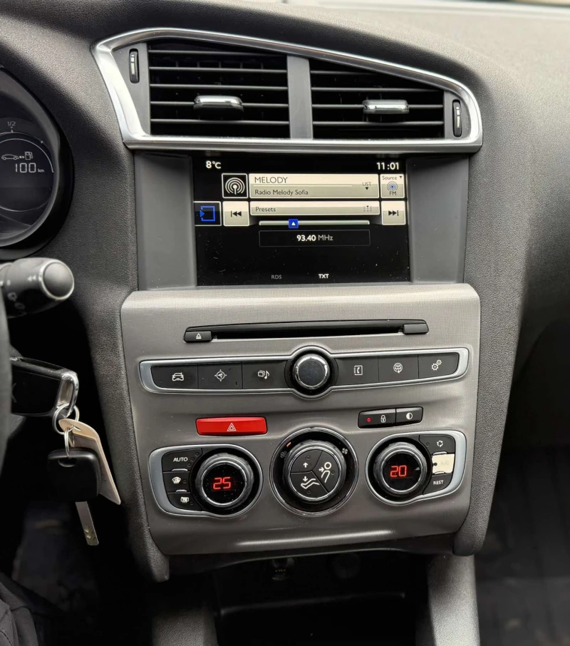 Citroen C4 1.2 THP, снимка 12 - Автомобили и джипове - 52710556