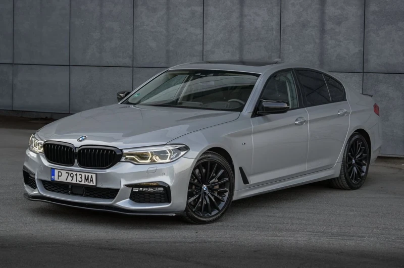 BMW 530 G30/M Pack//Обслужен/Реален пробег/ЦЕНА БЕЗ АНАЛОГ, снимка 3 - Автомобили и джипове - 53330881