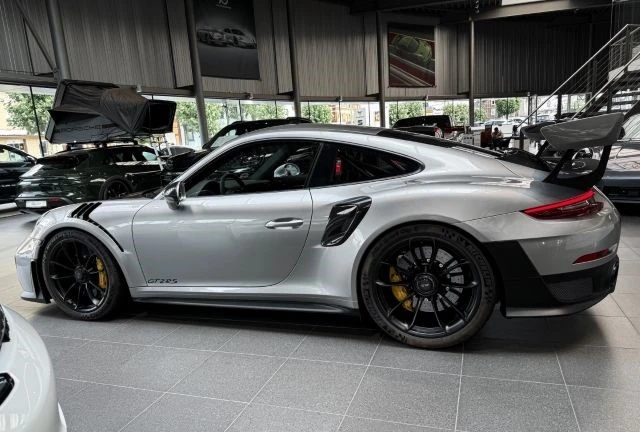 Porsche 911 991.2 GT2 RS/CARBON/CLUBSPORT/LED/LIFT/SPORT CHRON, снимка 4 - Автомобили и джипове - 49161686