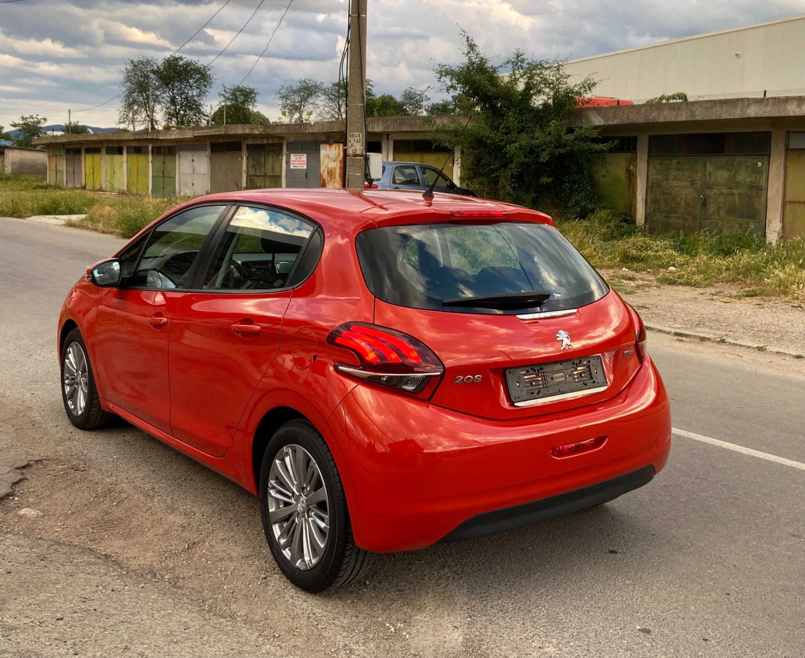 Peugeot 208 1.2i FACELIFT* 170 000км*  - изображение 4