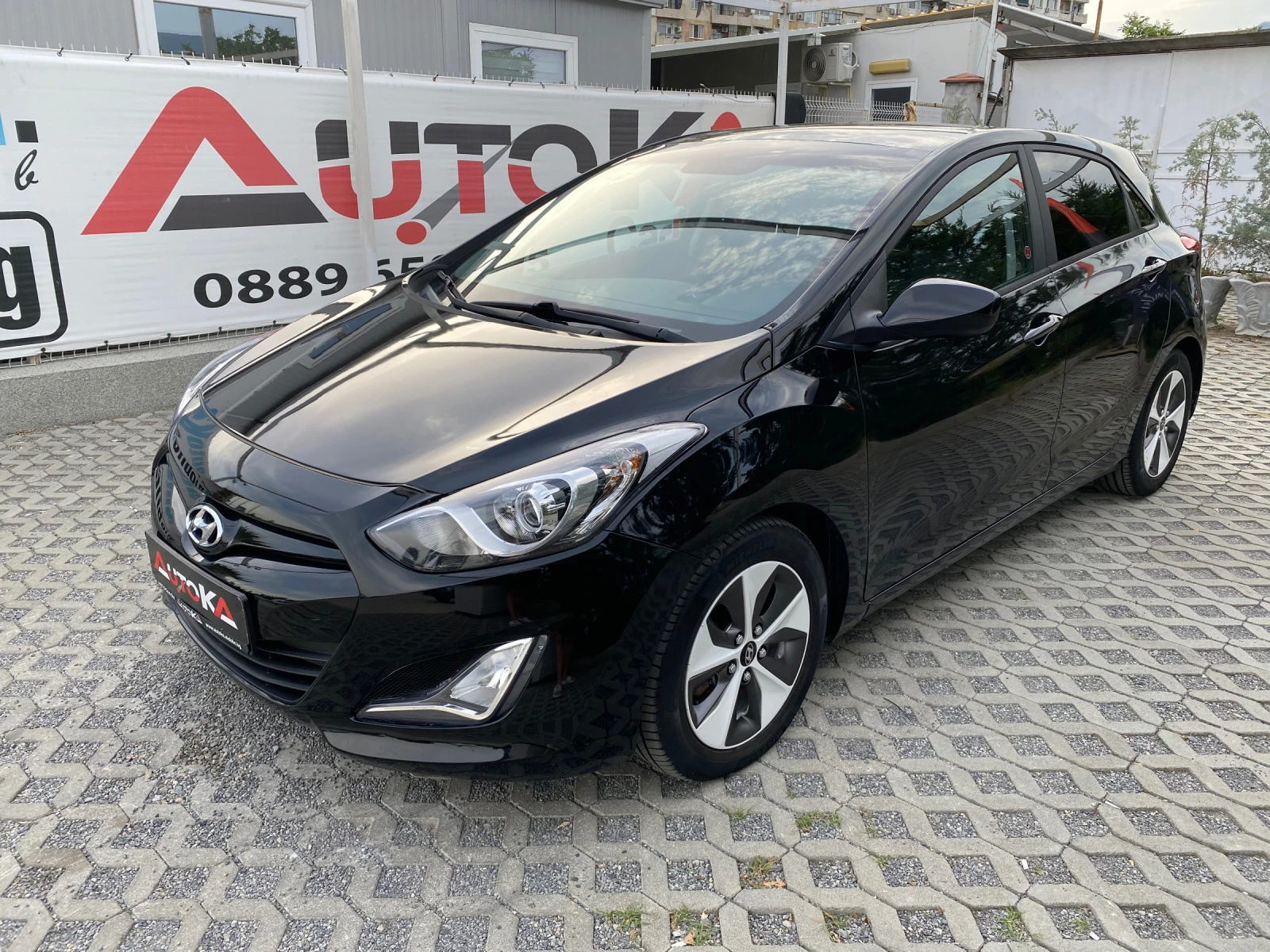 Hyundai Elantra GT= 2.0i-175кс= 72хил.км!= АВТОМАТ= ПАНОРАМА - изображение 6