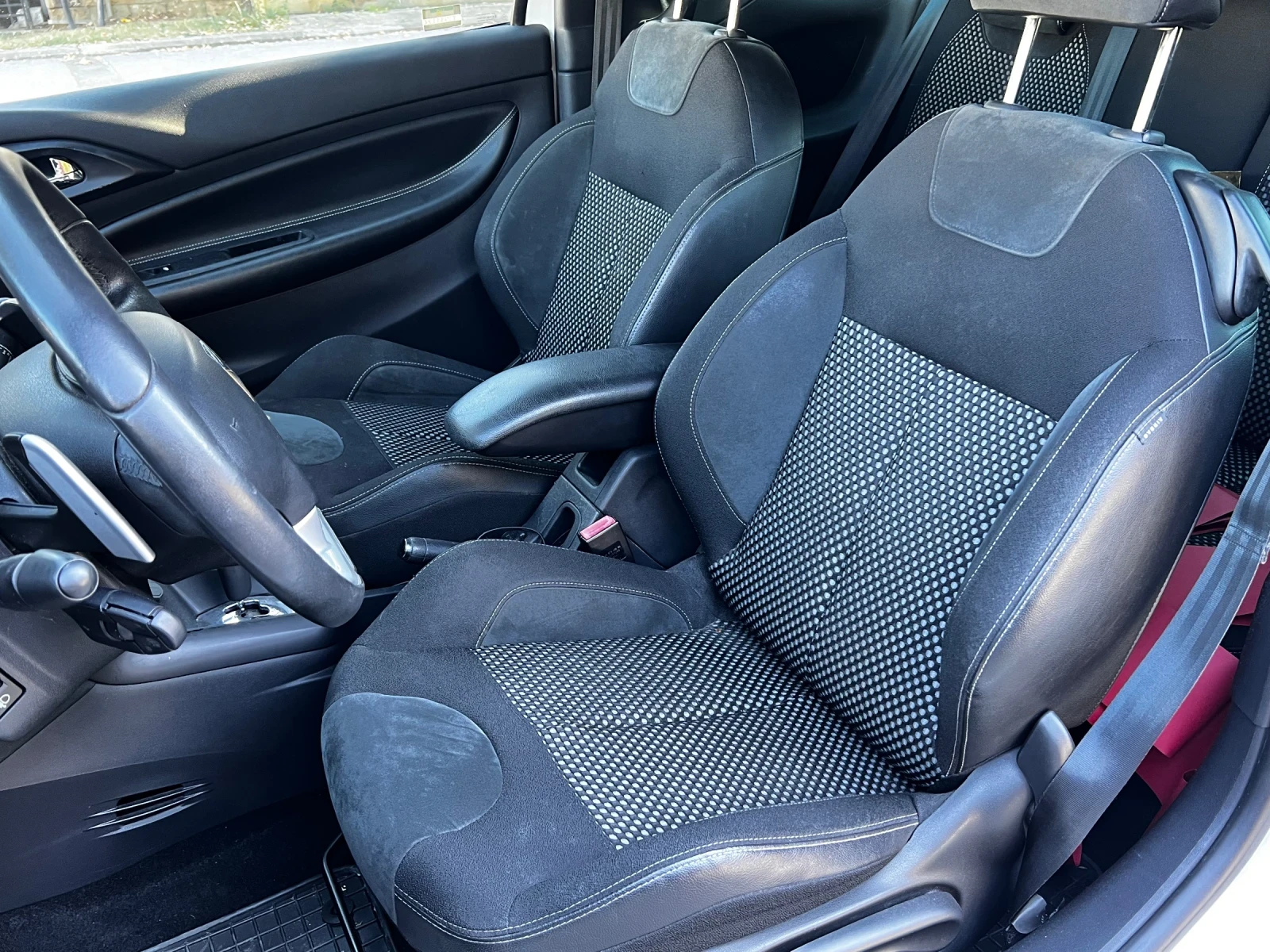 Citroen DS3 1.4 Aвтомат | Mobile.bg — изображение 11