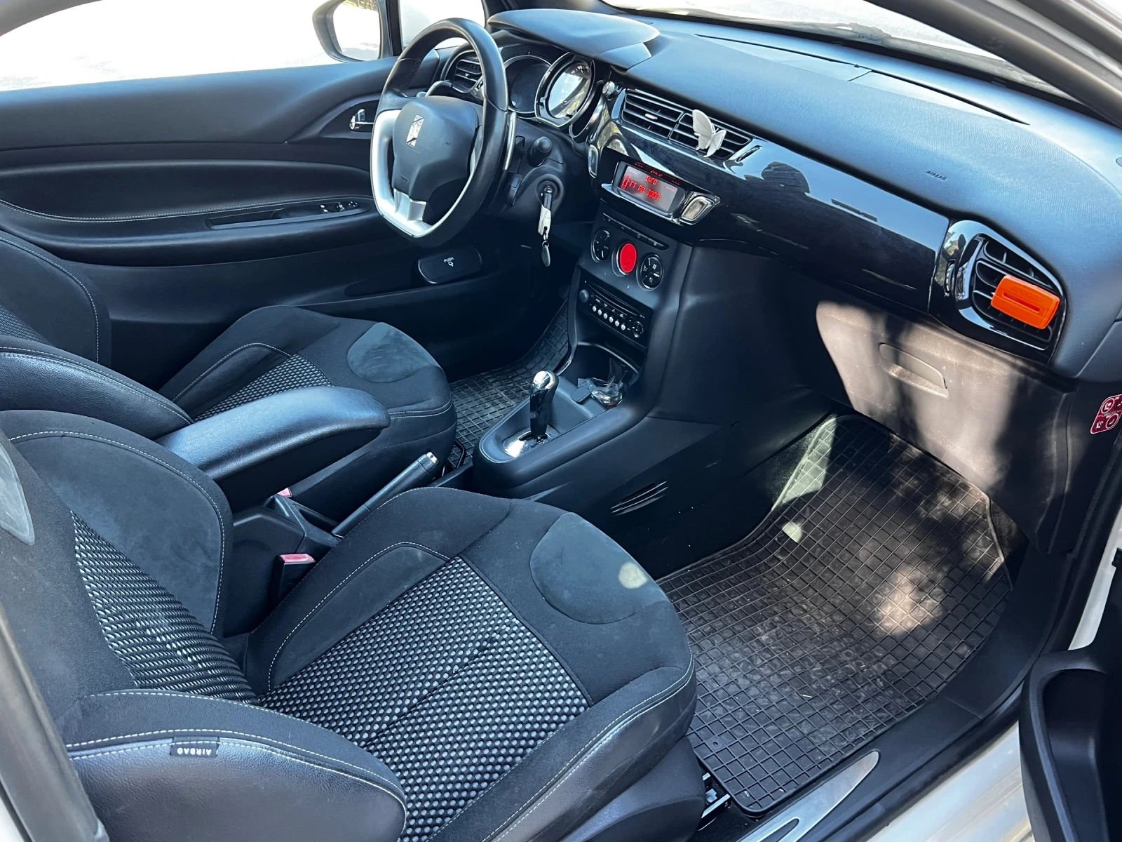 Citroen DS3 1.4 Aвтомат | Mobile.bg — изображение 12