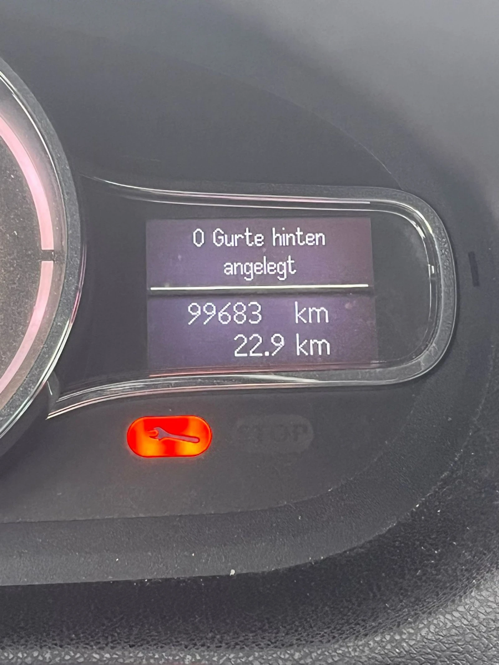 Renault Megane  - изображение 8