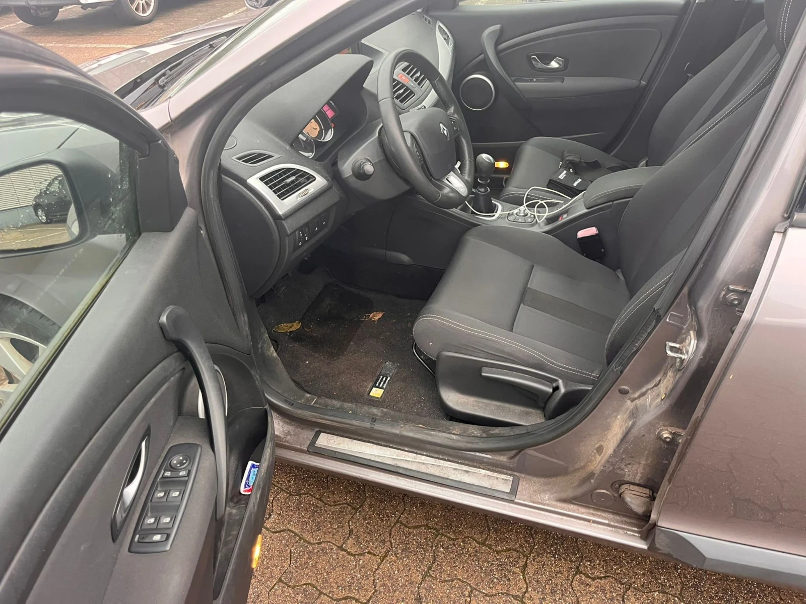 Renault Megane  - изображение 9