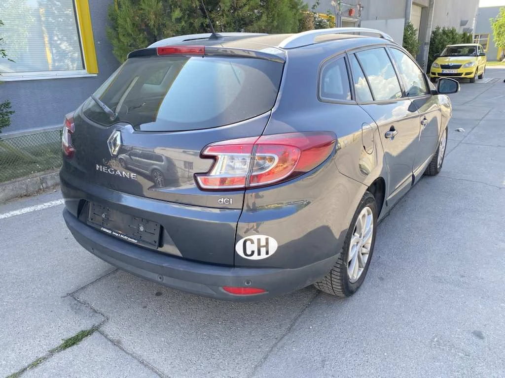 Renault Megane 1.5dci EDC - изображение 4