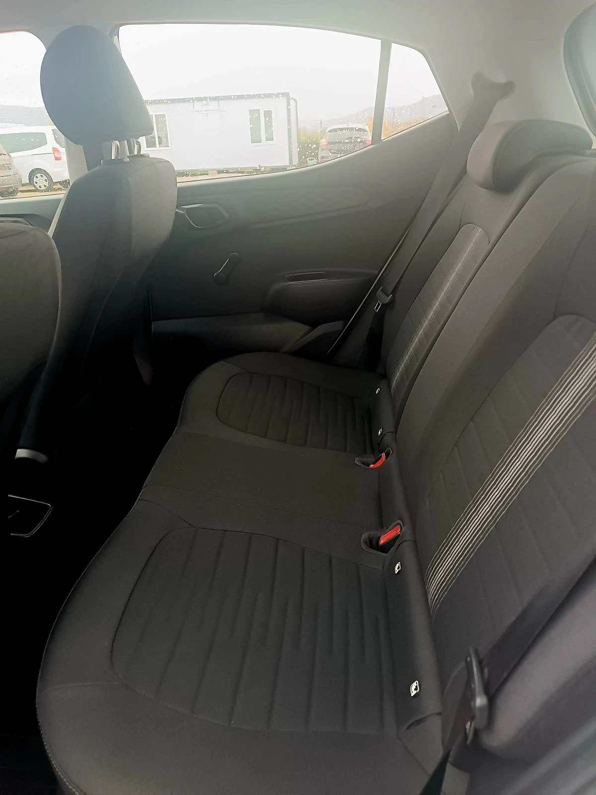 Hyundai I10 1.0i - изображение 8