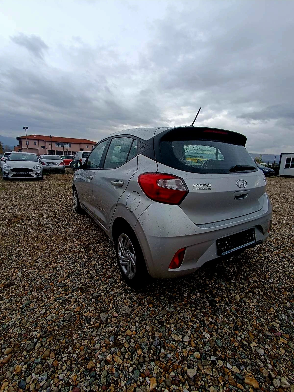 Hyundai I10 1.0i - изображение 5