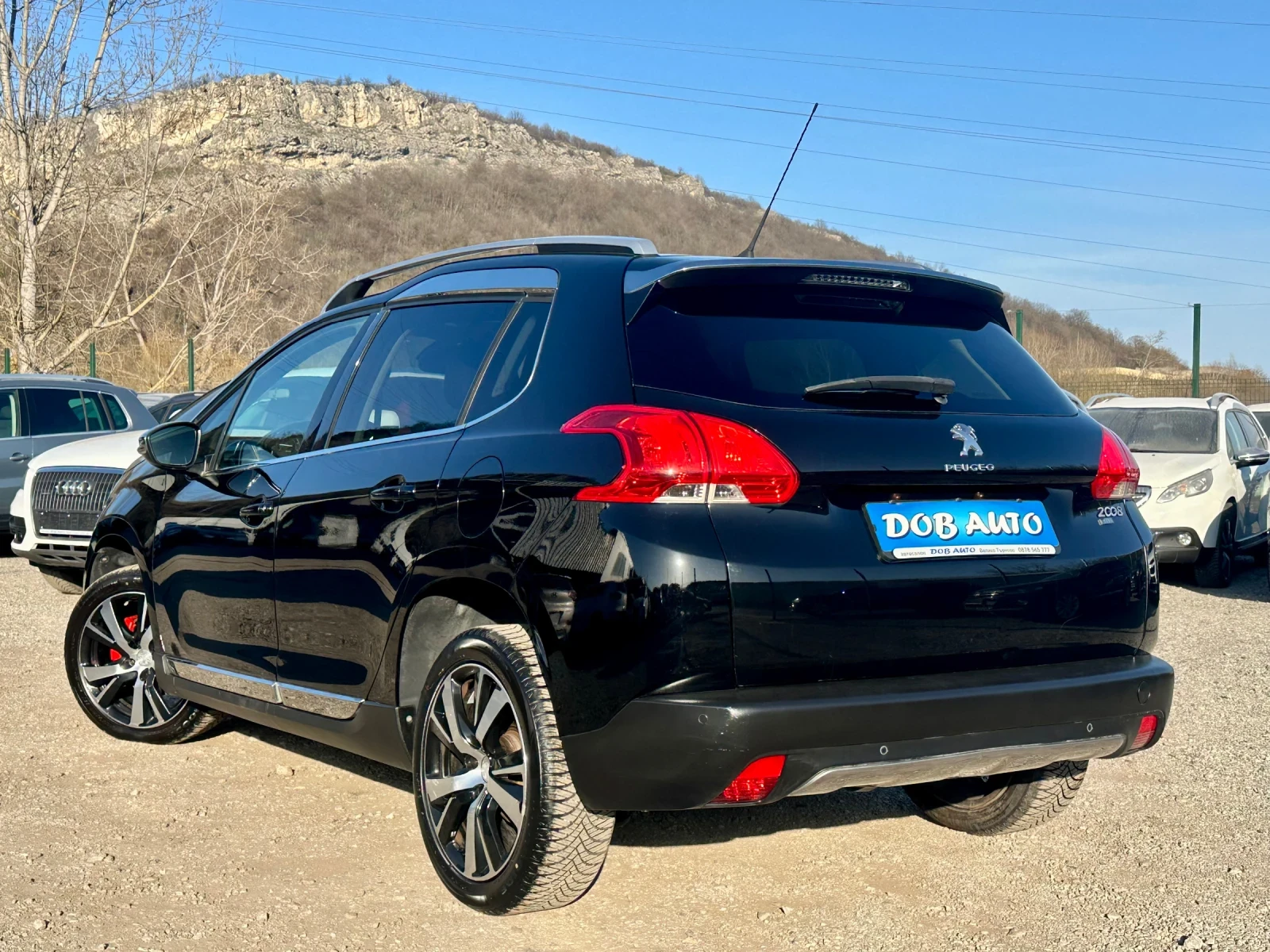 Peugeot 2008 1.6HDI-ALLURE-NAVI-LED-ПАНОРАМА, снимка 3 - Автомобили и джипове - 53856210