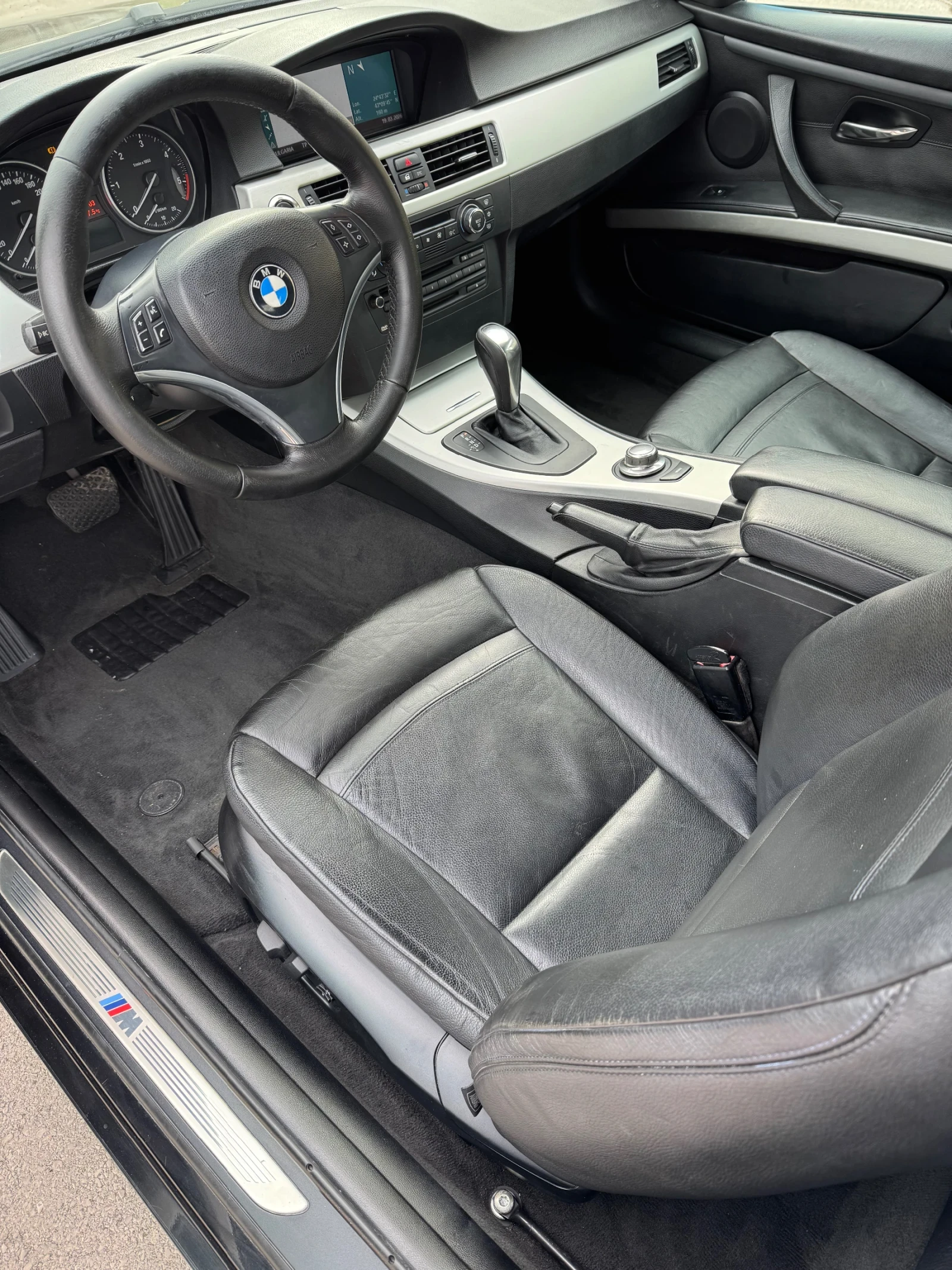 BMW 330 3.0D N57 231кс, снимка 7 - Автомобили и джипове - 53910465