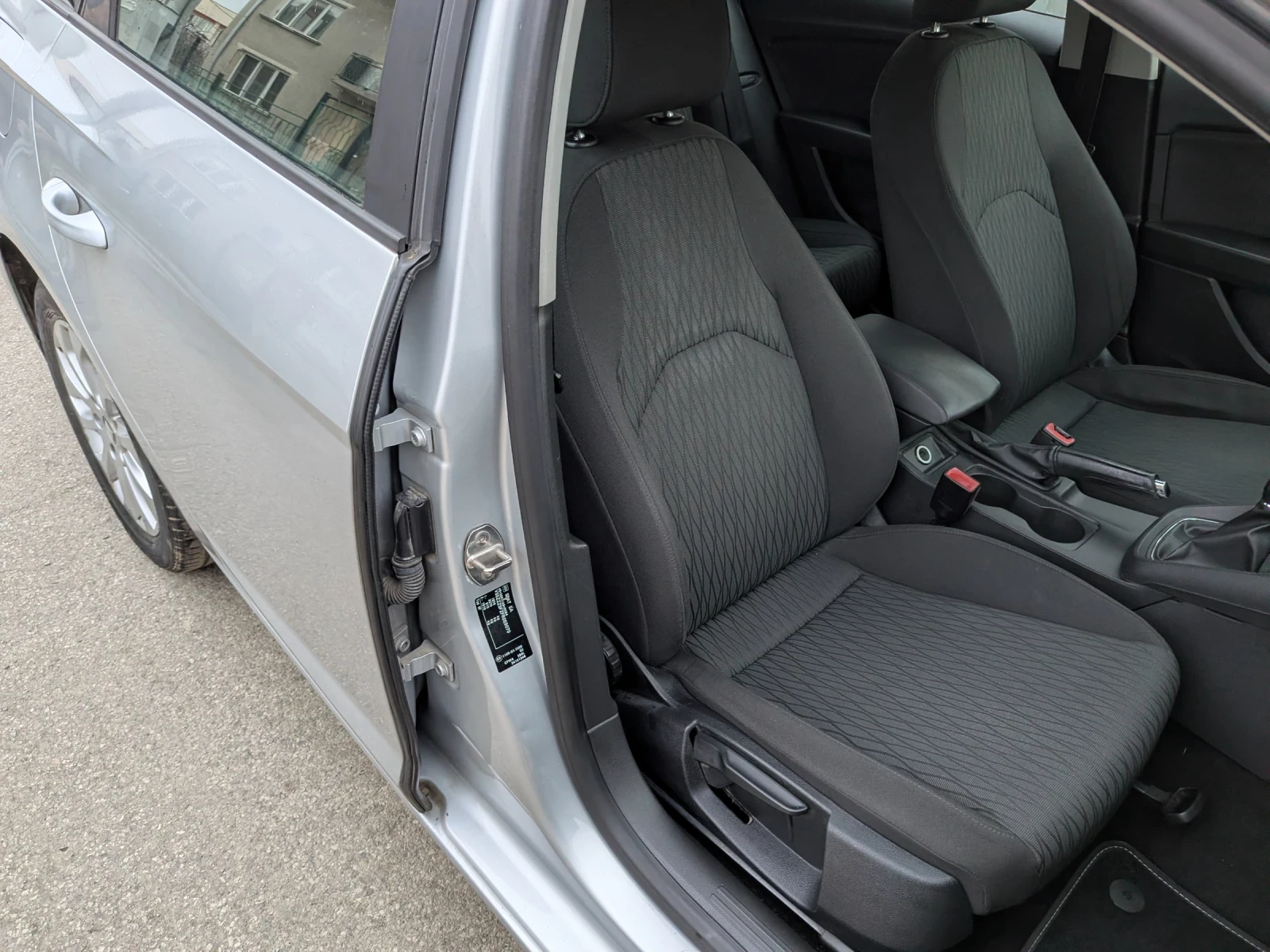 Seat Leon * ФАБРИЧЕН МЕТАН* LED* MATRIX* КАТО НОВА* , снимка 11 - Автомобили и джипове - 53953433