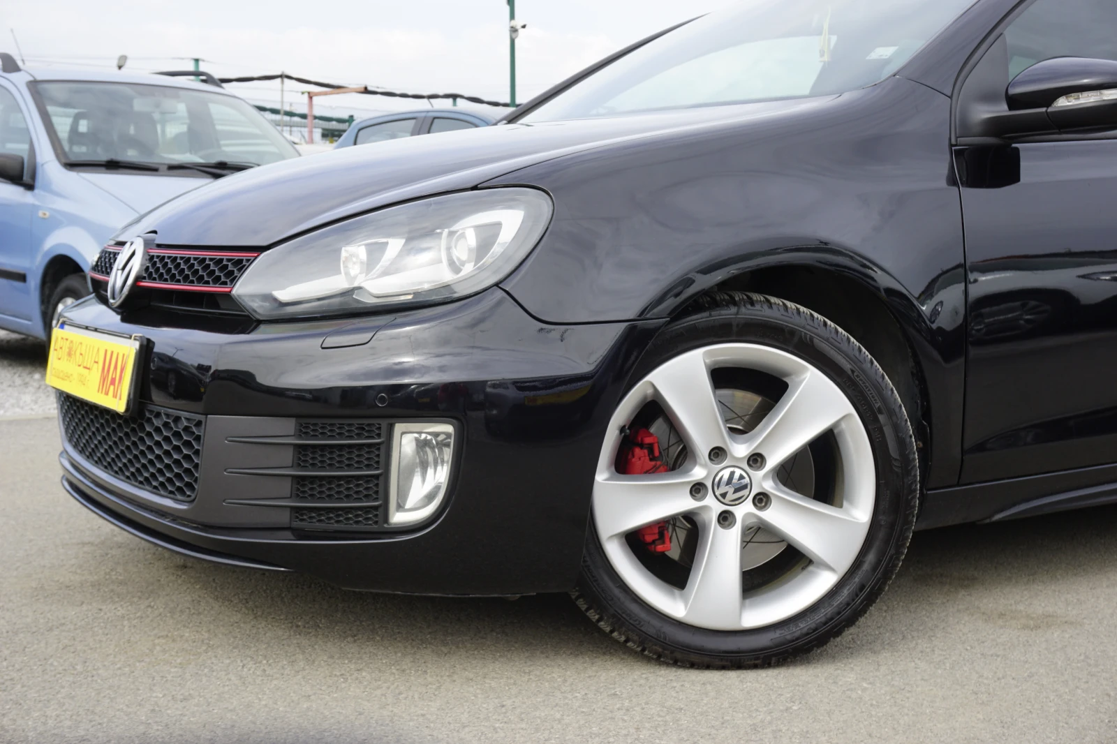 VW Golf 2.0 GTI/Обслужена/Нави/Ксенон/Кожа, снимка 15 - Автомобили и джипове - 54223468