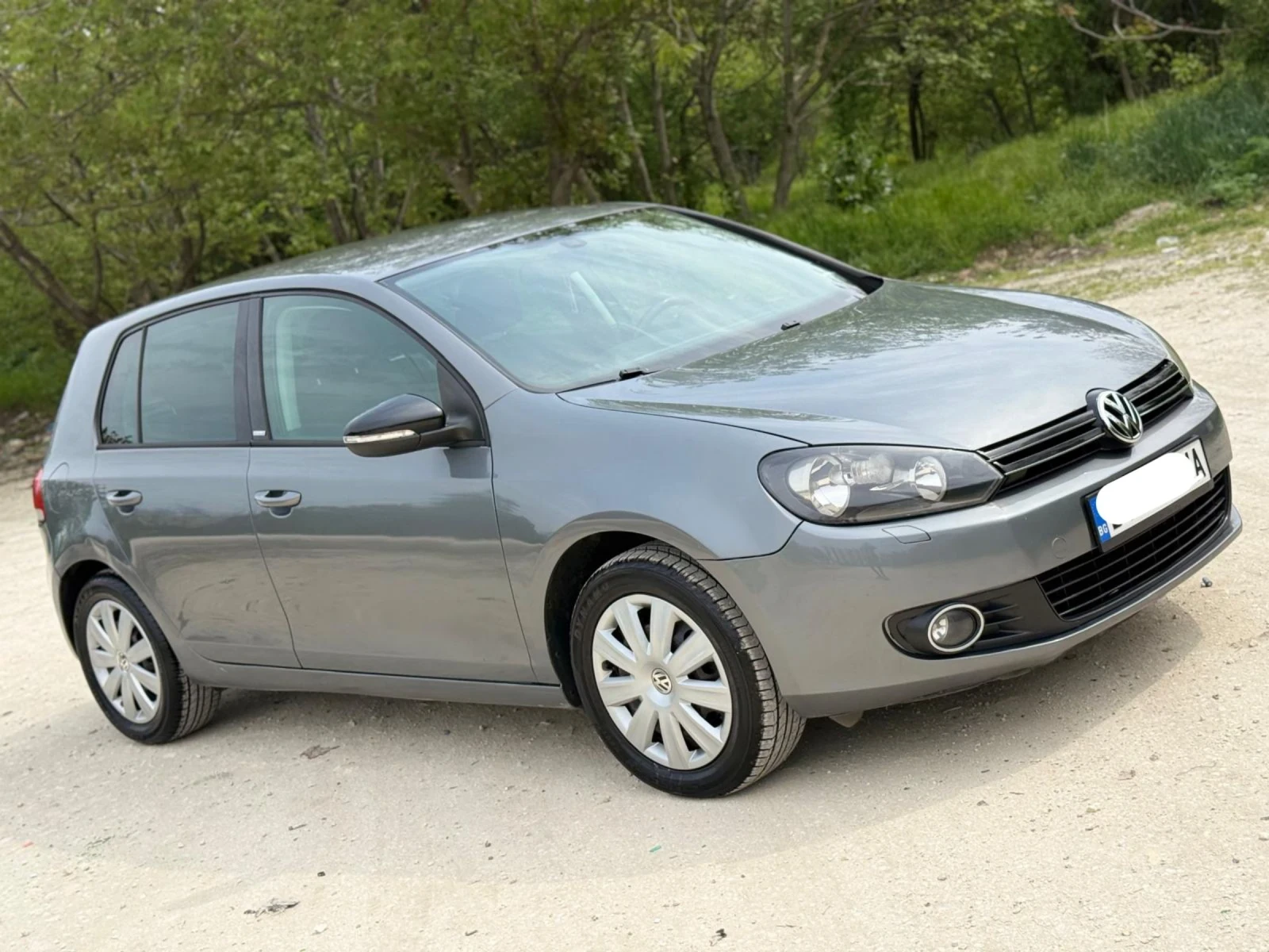 VW Golf 6* TDI* АВТОМАТИК* STYLE* ДВА КОМП. ГУМИ/ОБСЛУЖЕН , снимка 7 - Автомобили и джипове - 54356111