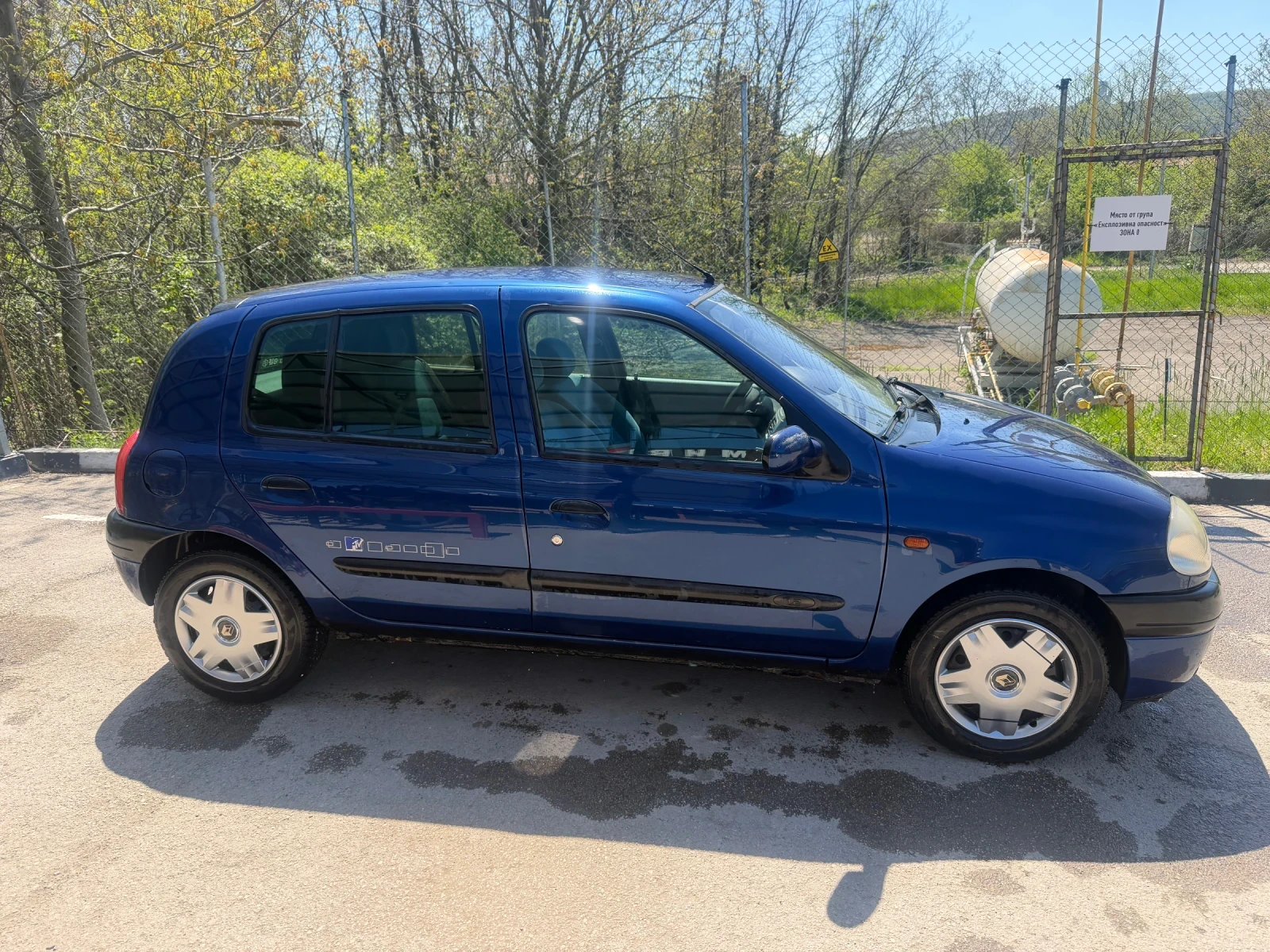 Renault Clio, снимка 4 - Автомобили и джипове - 54408301
