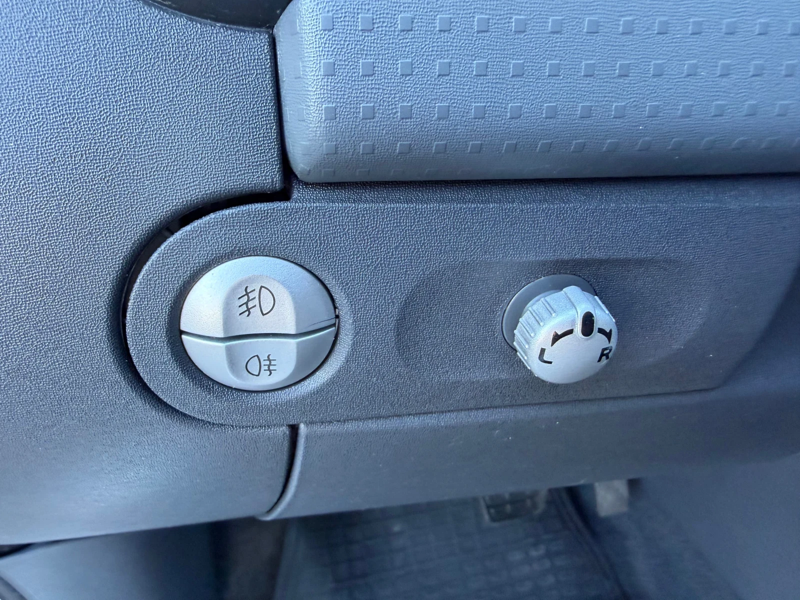 Mitsubishi Colt 1.3 * AUTOMAT* KLIMA* REALNI KM* , снимка 12 - Автомобили и джипове - 54716718