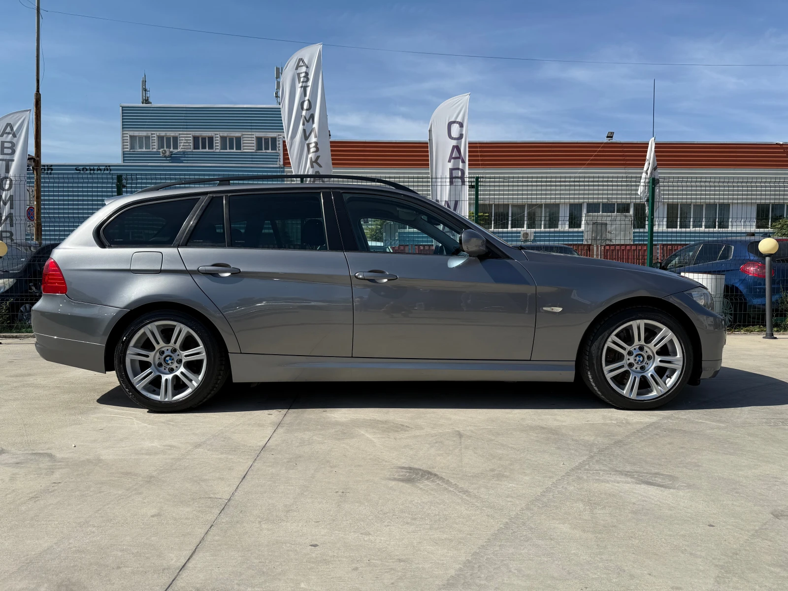 BMW 330 d xDrive, снимка 3 - Автомобили и джипове - 55366331