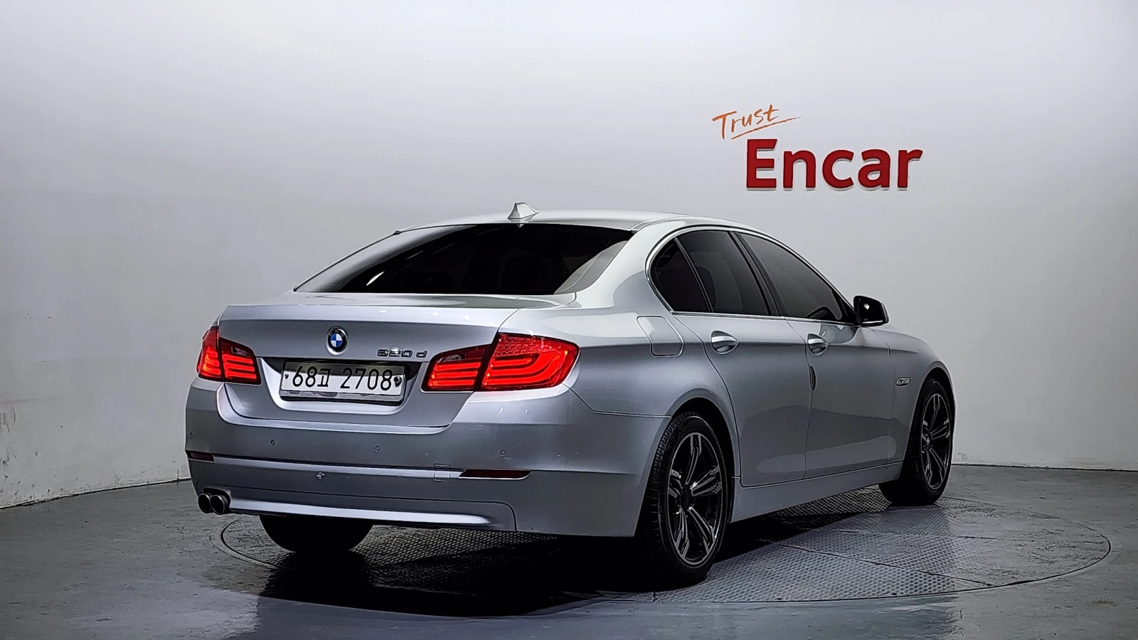 BMW 520 D, снимка 3 - Автомобили и джипове - 55404621