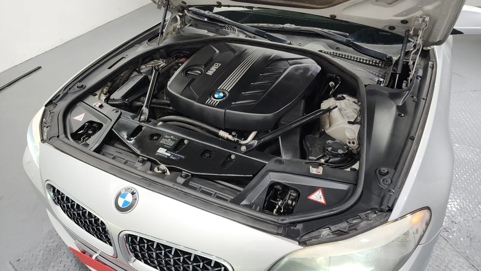 BMW 520 D, снимка 17 - Автомобили и джипове - 55404621