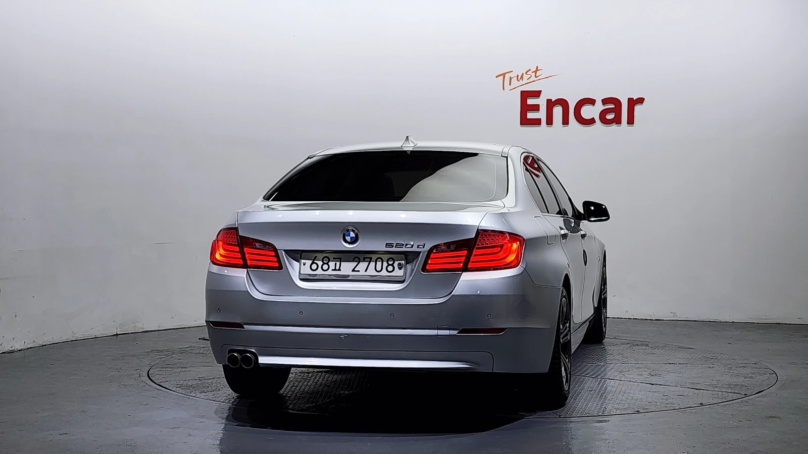 BMW 520 D, снимка 4 - Автомобили и джипове - 55404621