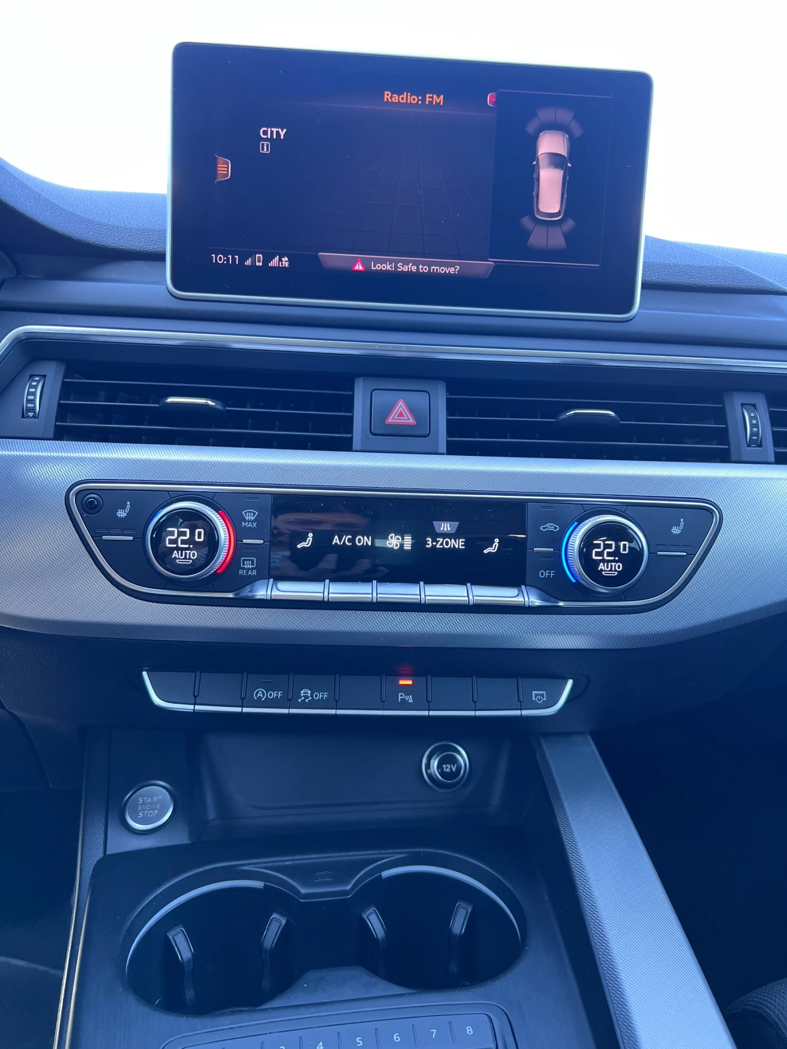 Audi A4 2.0 TDI S-tronic Avant, снимка 10 - Автомобили и джипове - 55680294