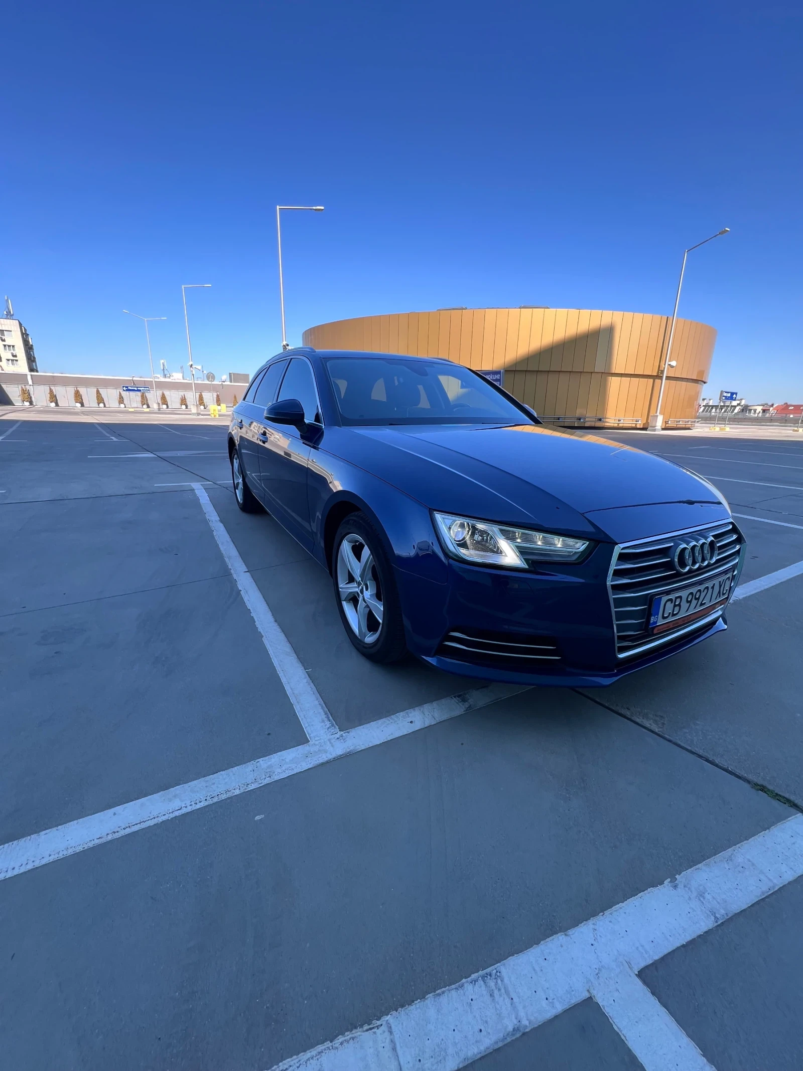 Audi A4 2.0 TDI S-tronic Avant, снимка 3 - Автомобили и джипове - 55680294