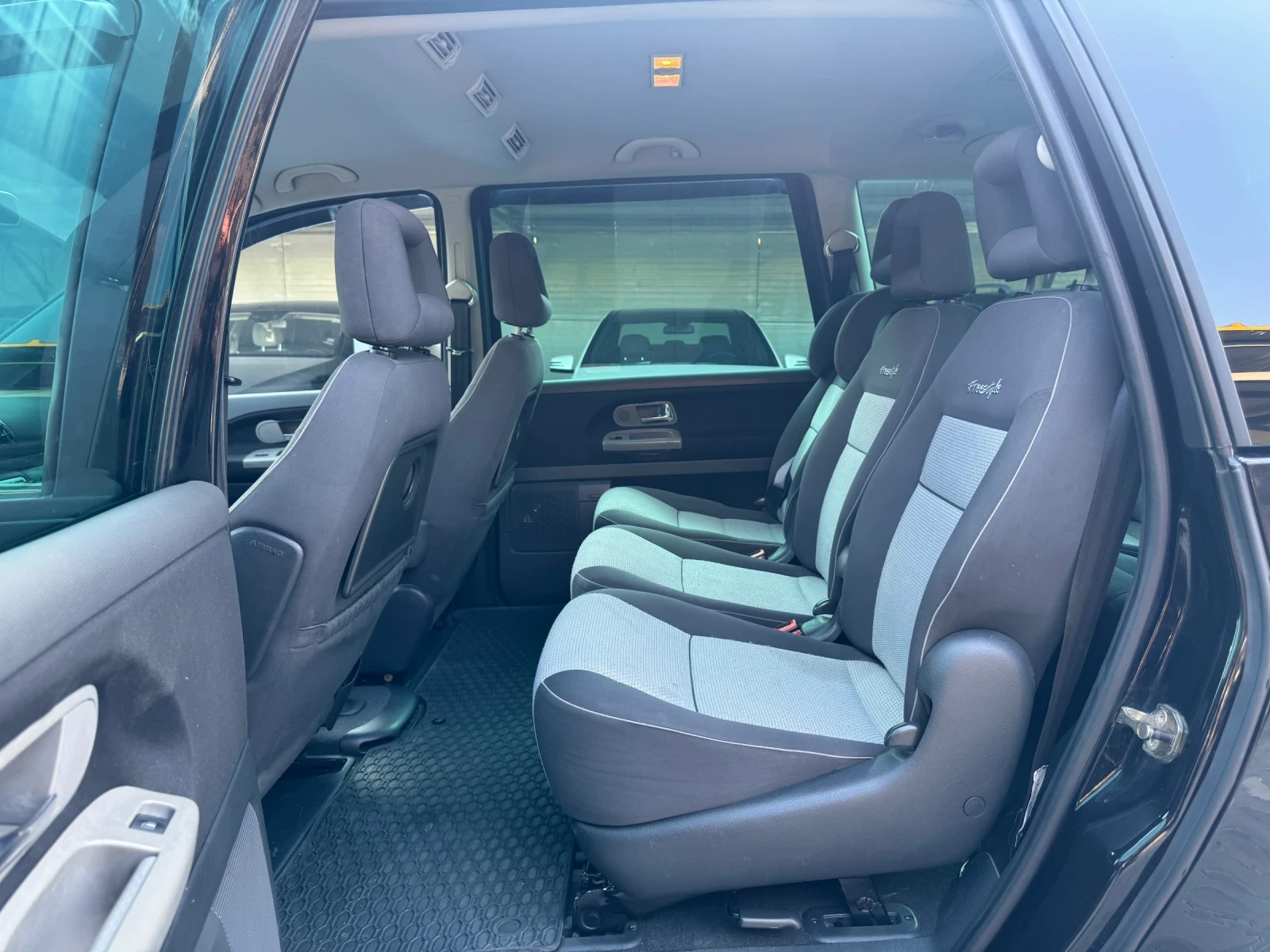 VW Sharan 2.0TDI 140k.c , снимка 8 - Автомобили и джипове - 55777558