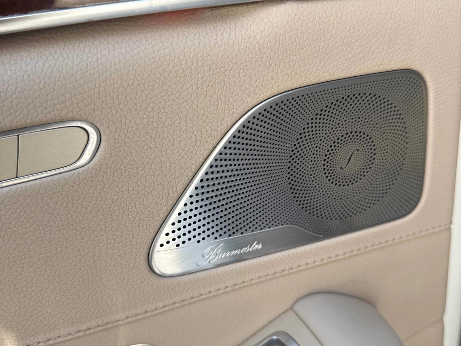 Mercedes-Benz S 400 * МАСАЖИ * ОБДУХВАНЕ * ДИСТРОНИК * BURMESTER, снимка 17 - Автомобили и джипове - 55891915