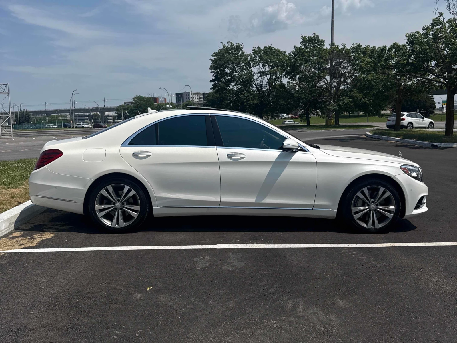 Mercedes-Benz S 400 * МАСАЖИ * ОБДУХВАНЕ * ДИСТРОНИК * BURMESTER, снимка 3 - Автомобили и джипове - 55891915