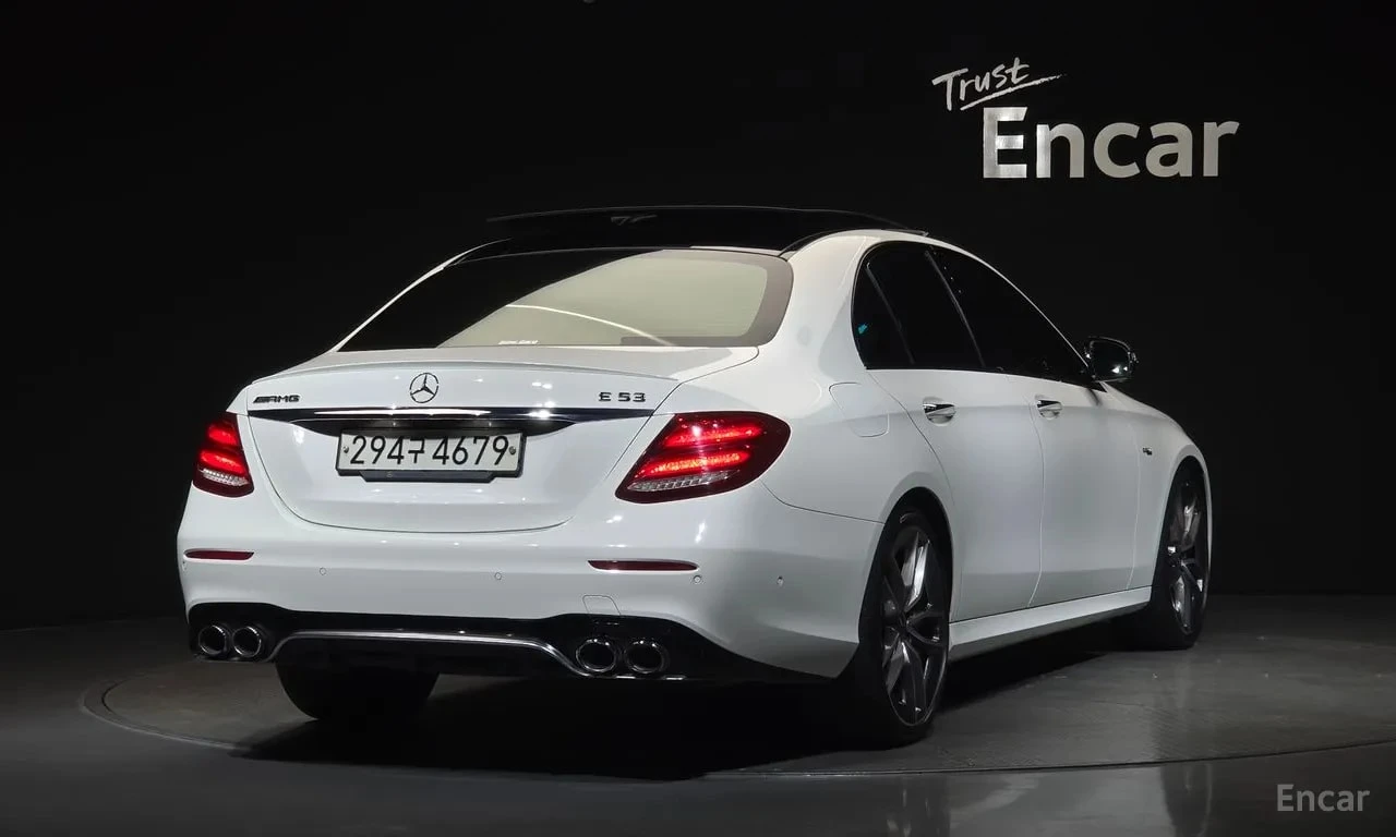 Mercedes-Benz E 53 AMG 4MATIC+ /ОБДУХВАНЕ/ПАНОРАМА/ДИСТРОНИК/360, снимка 2 - Автомобили и джипове - 56010235