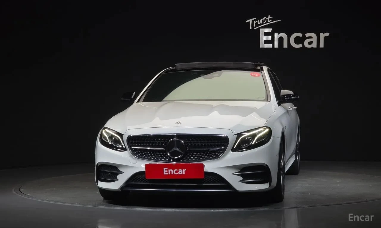 Mercedes-Benz E 53 AMG 4MATIC+ /ОБДУХВАНЕ/ПАНОРАМА/ДИСТРОНИК/360, снимка 3 - Автомобили и джипове - 56010235