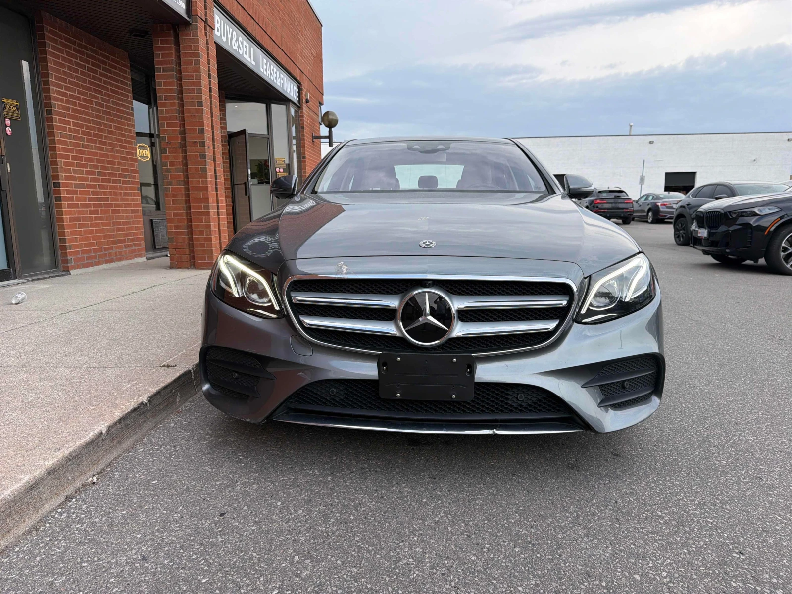 Mercedes-Benz E 400 4МАТIC| DIS| BURMESTER| 360КАМЕРИ, снимка 6 - Автомобили и джипове - 56139056