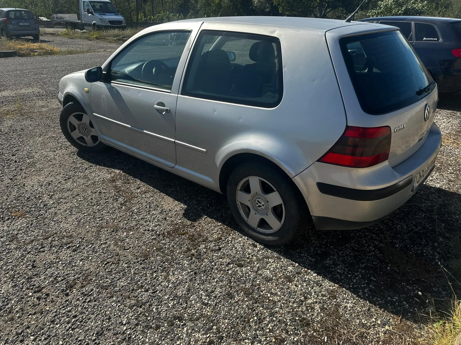 VW Golf 1.6i/101к.с, снимка 6 - Автомобили и джипове - 56449570
