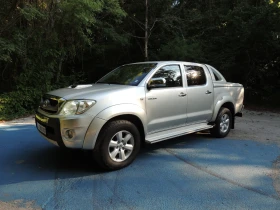 Toyota Hilux 3.0 D4D AUTO от България/гаражен, снимка 1