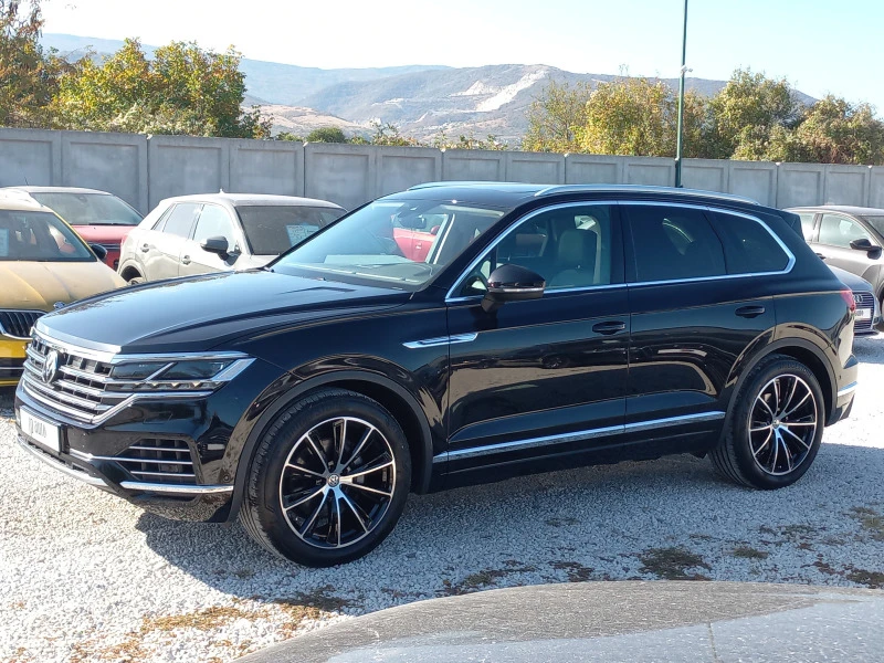 VW Touareg, снимка 3 - Автомобили и джипове - 43292423