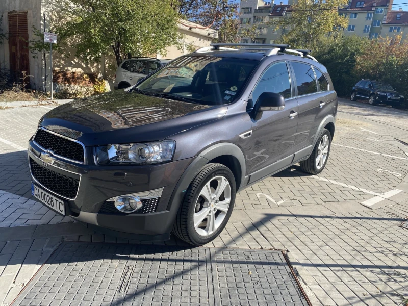 Chevrolet Captiva LTZ, снимка 1 - Автомобили и джипове - 49245611